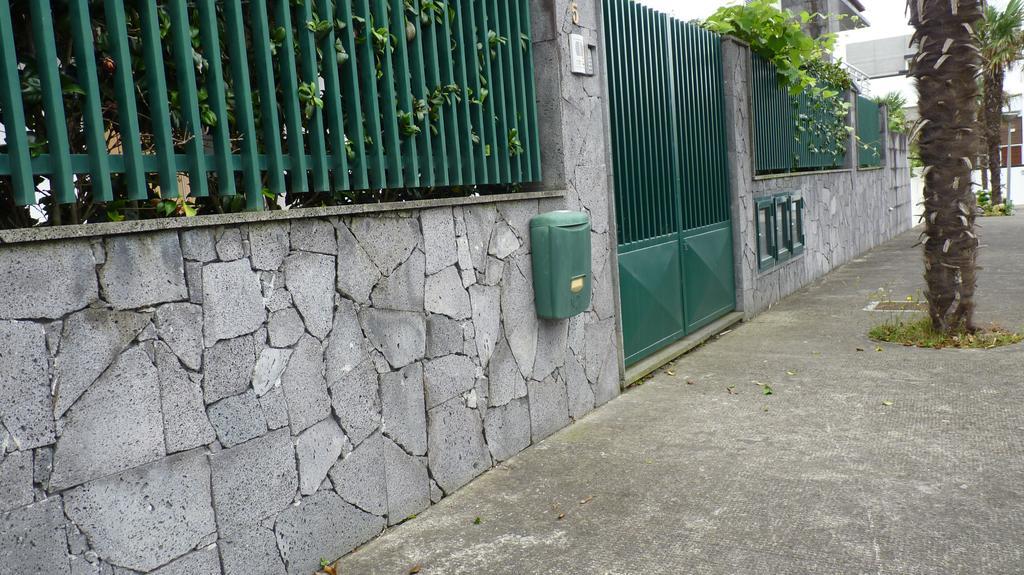 Azores Holidays House -B&B - Suites - Self Check-In Keyboard Ponta Delgada Exteriör bild